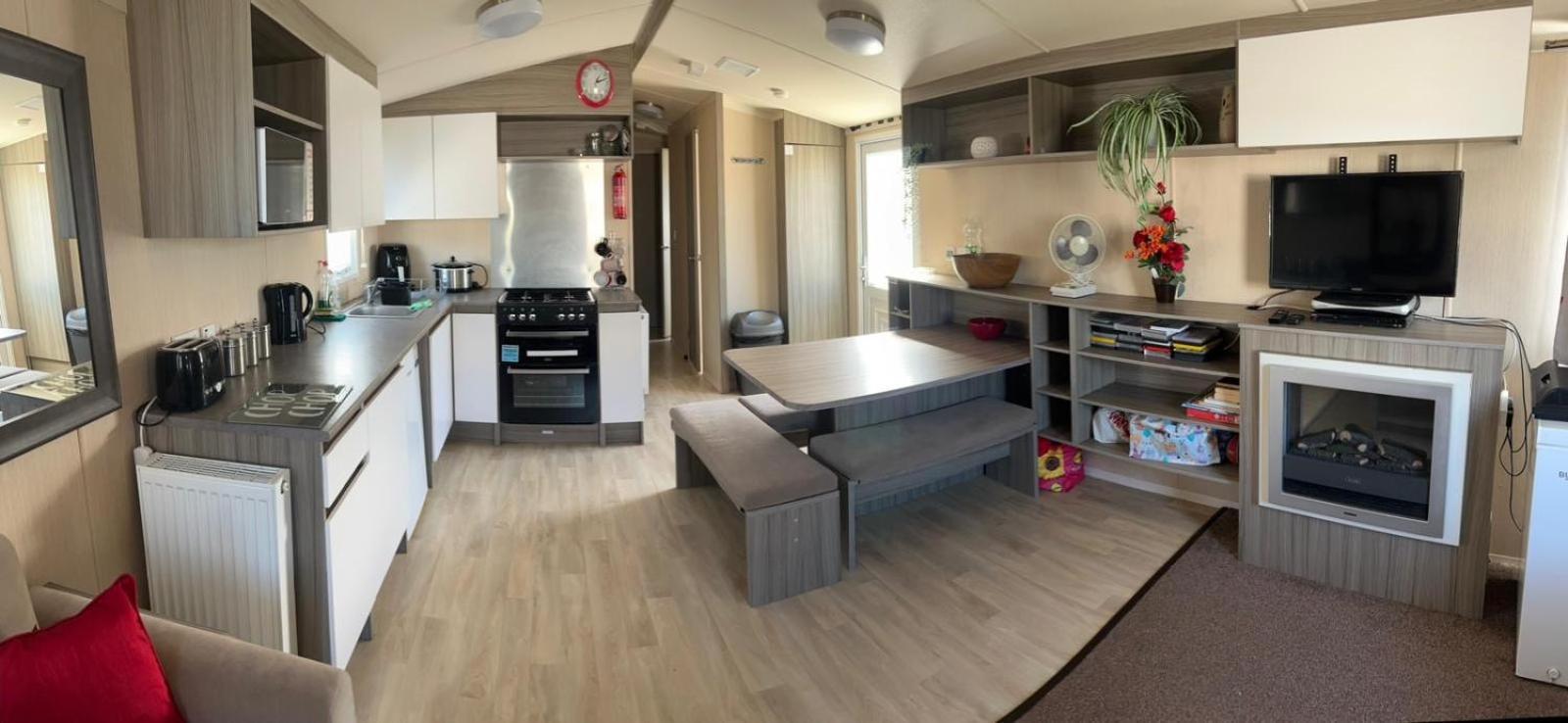 Lido Beach Caravan Престатин Екстериор снимка