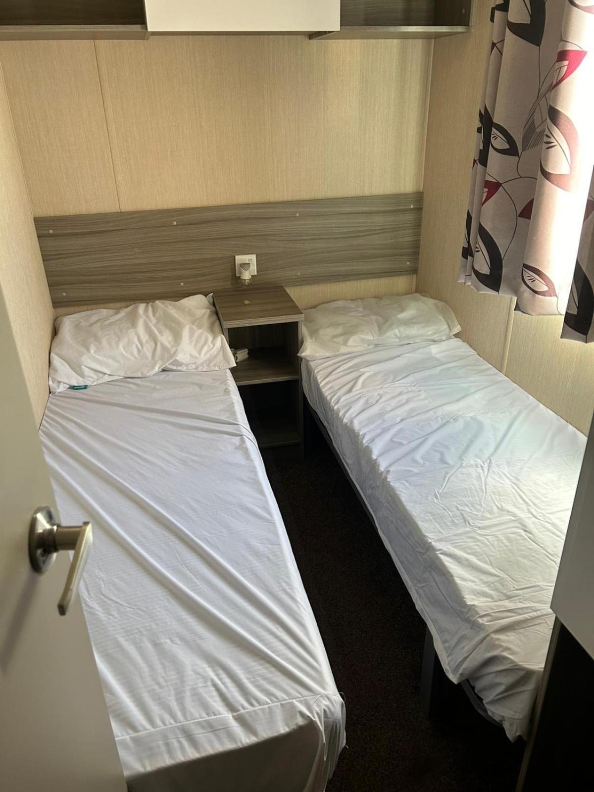 Lido Beach Caravan Престатин Екстериор снимка